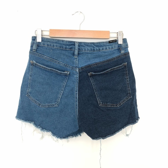 Almost Famous High Rise Shorts - Picture 2 of 4